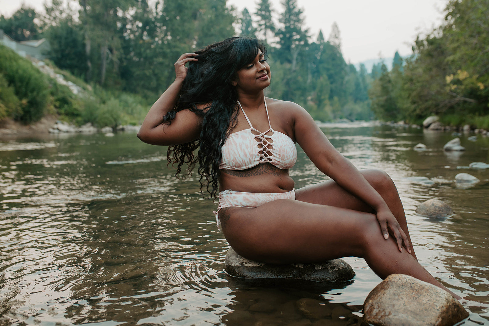 4 Reasons Why You Need a Bandeau Bathing Suit This Summer